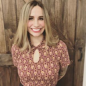 Meet your Posher, Corinne